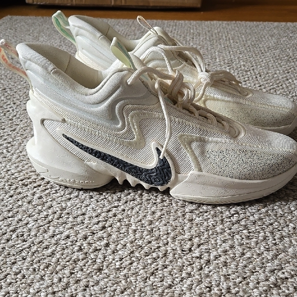 Brand New Nike Cosmic Unity 2 Sneakers